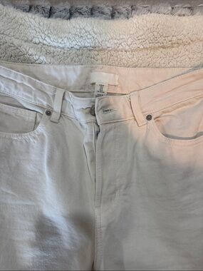 H&M Cream High-Waist Jeans